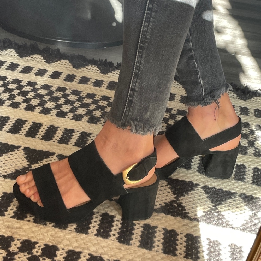 AEROSOLES Women's Chunky Heels - Black
